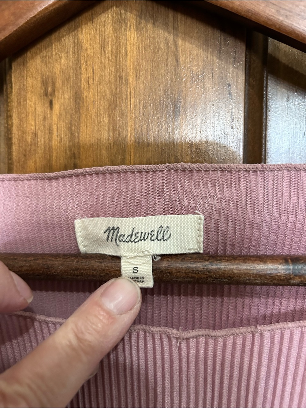Madewell Blush Pink Short Sleeve Shirt
Ribbed Pleated Dressy Small (L-15) - Picture 2 of 5